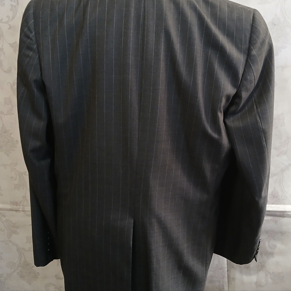 Vintage Tom James Ventura charcoal gray pinstripe double breasted 2 piece suit - Picture 4 of 14
